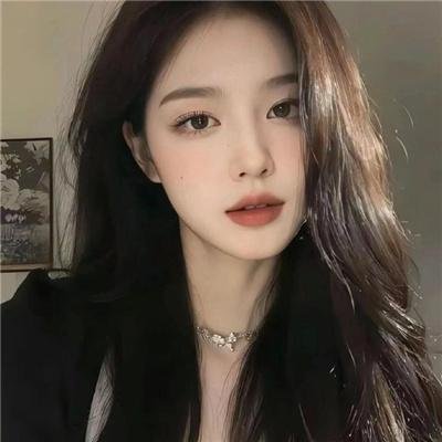 公寓里的两个女人